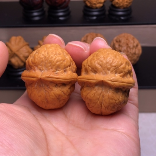 文玩核桃把件粗筋钢蛋3