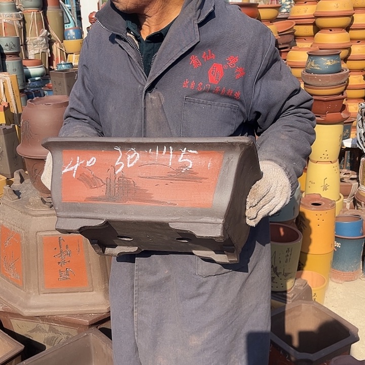 紫砂紫砂花盆和小