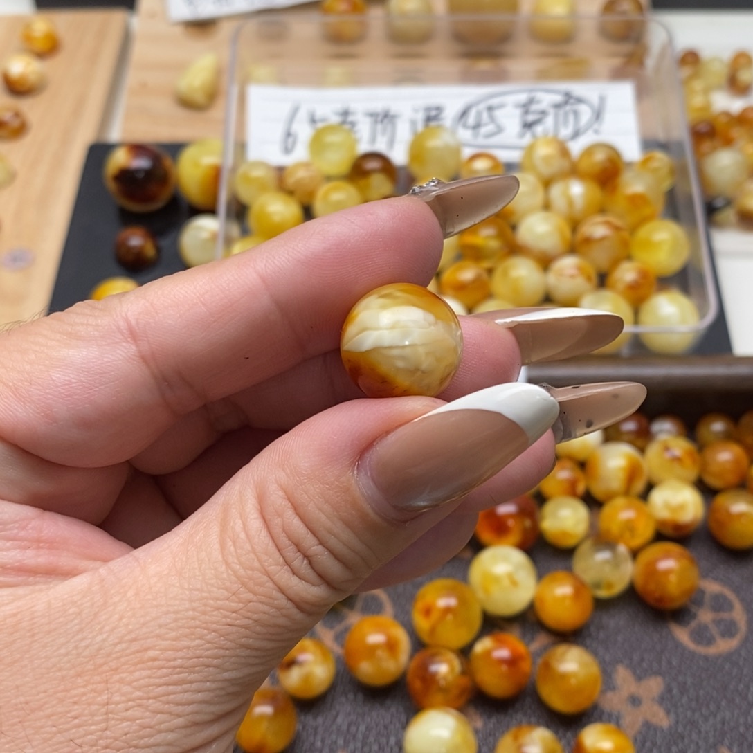 福***子琥珀未镶嵌珠宝奇石蜜蜡