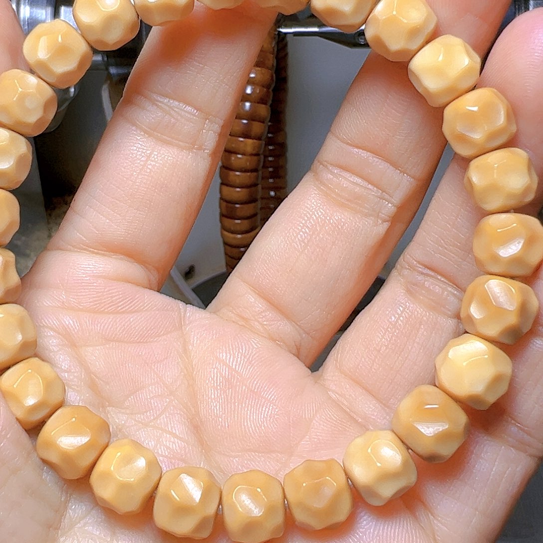 菩提根/象牙果手串南*卡8.7无相单圈精挑