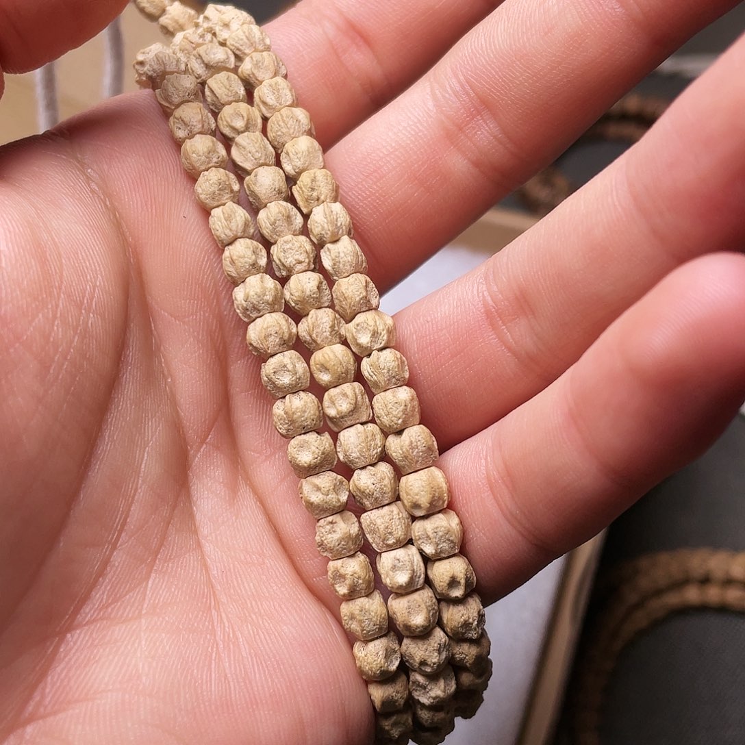 柏香籽/百香籽吊坠