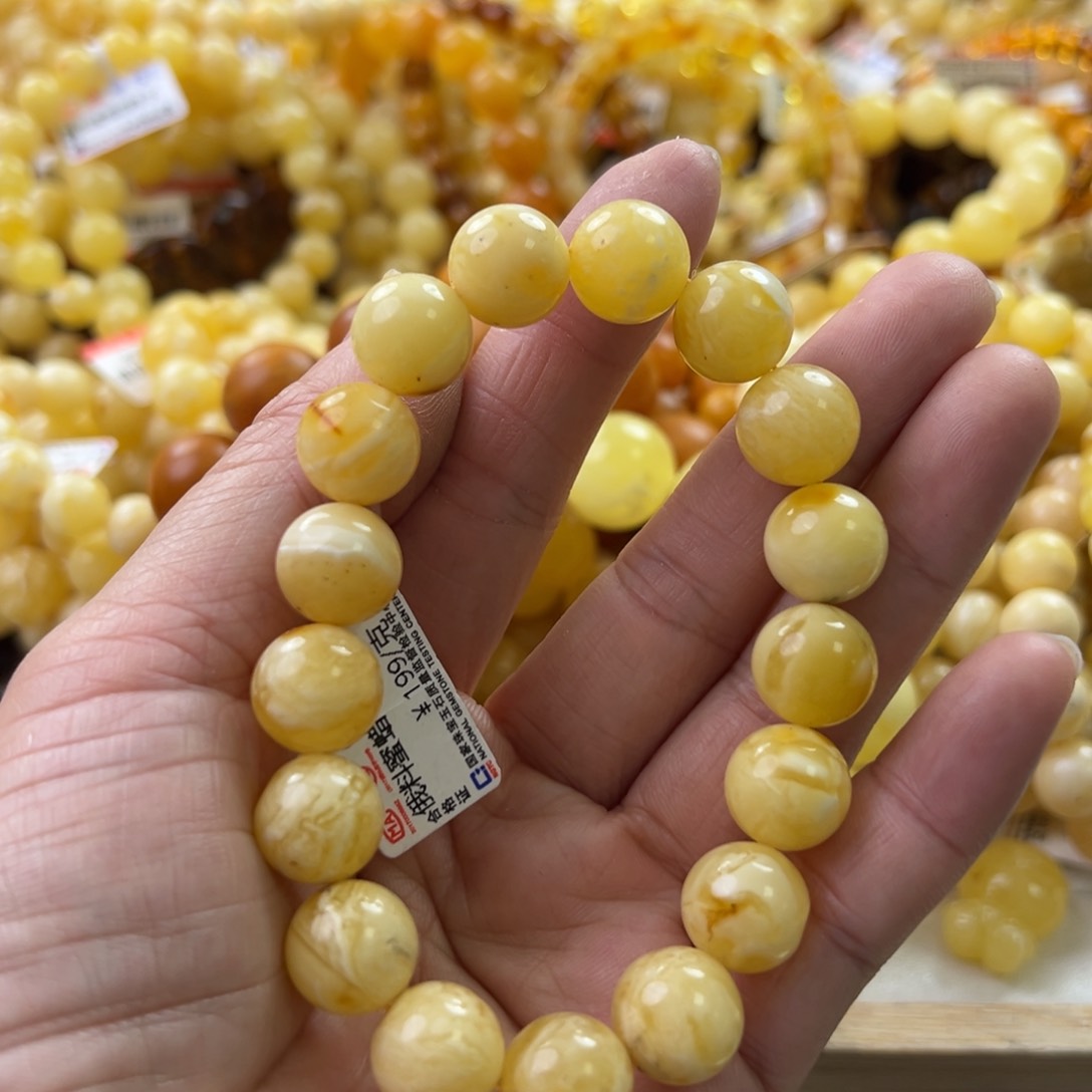 琥珀珠宝奇石未镶嵌