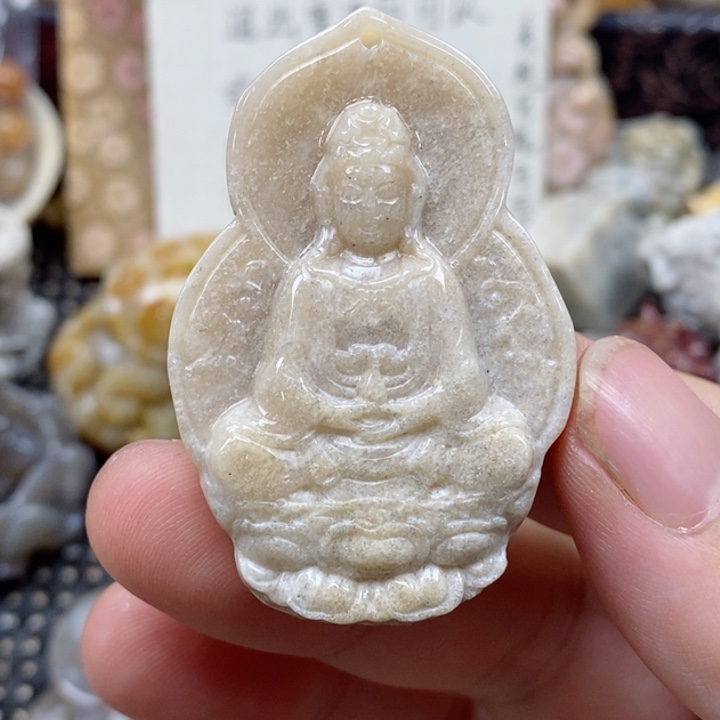 颈饰未镶嵌硅化珊瑚（珊瑚玉）小