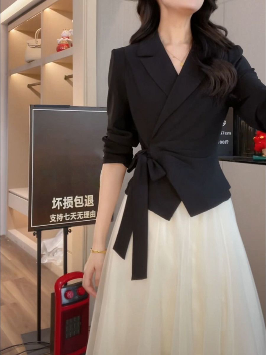 轻职风休闲风通勤风时尚系带西装女2025年新款轻熟通勤