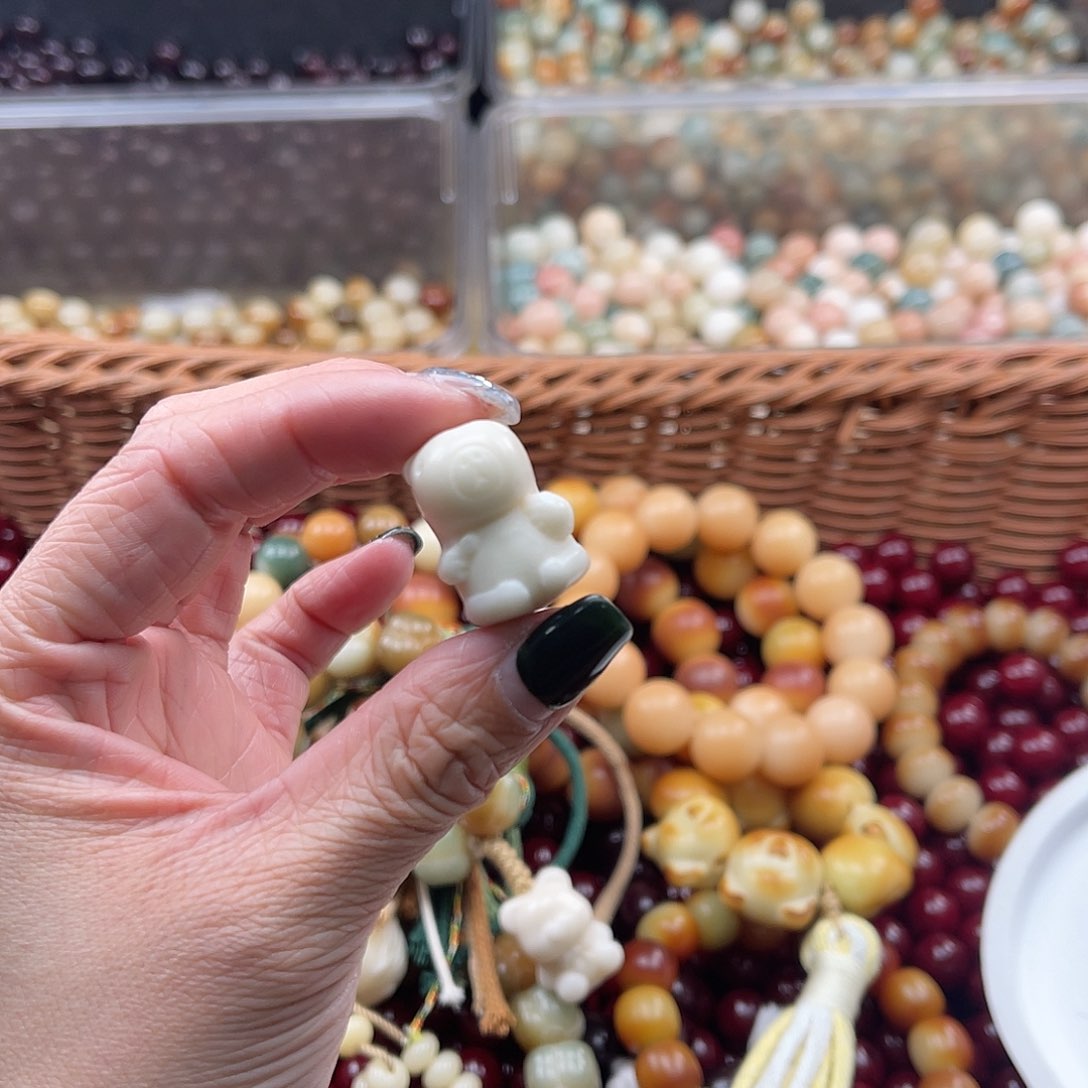 白玉菩提吊坠B/18mm/1颗