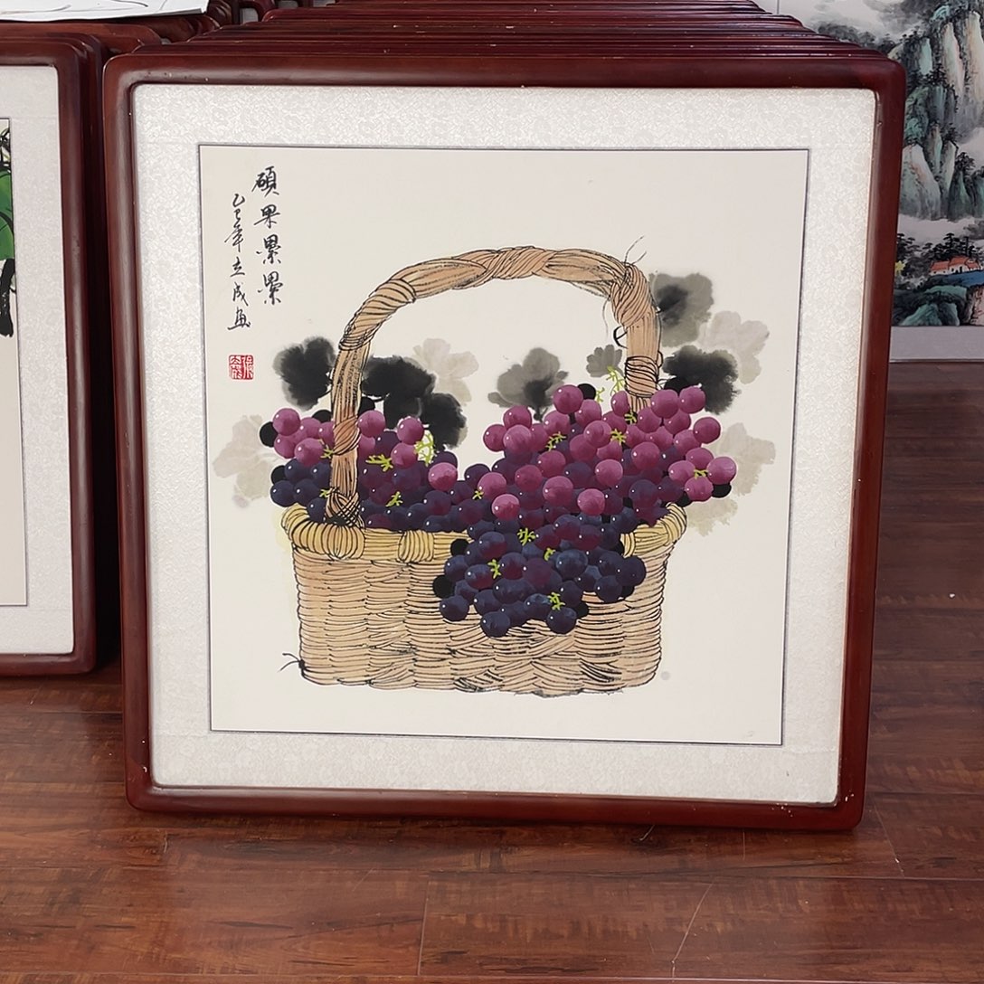 国画带框尺寸63*63厘米