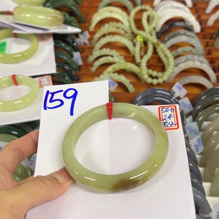 ʰ***8和田玉未镶嵌手镯