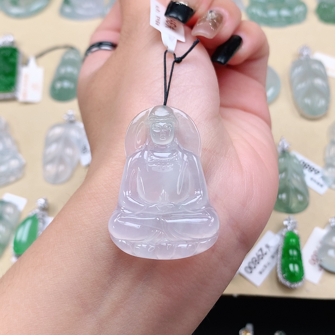 翡翠颈饰未镶嵌观音