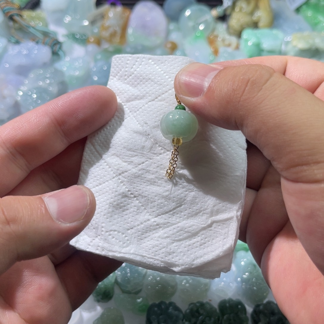 翡翠未镶嵌颈饰天然