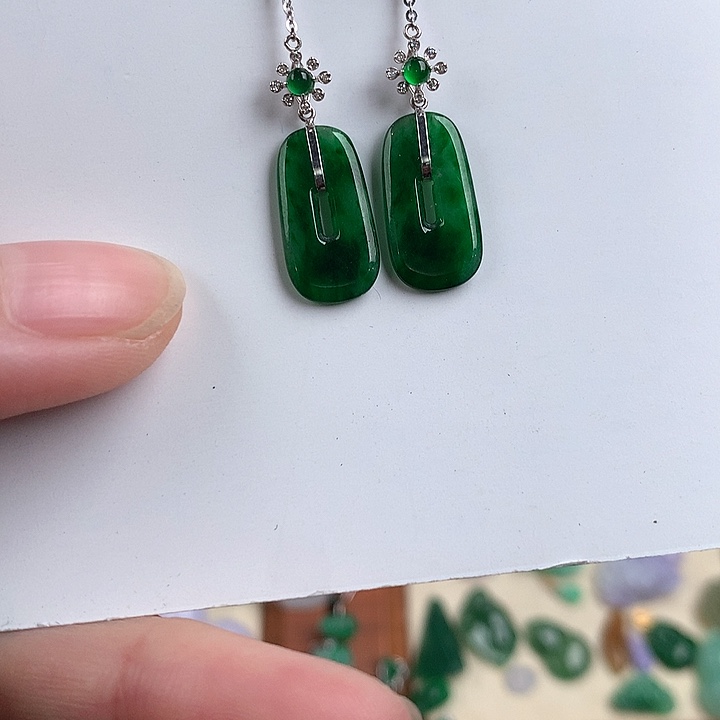 颈饰18K金镶嵌翡翠8632588778