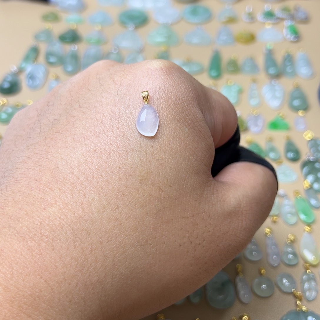 翡翠颈饰18K金镶嵌福瓜