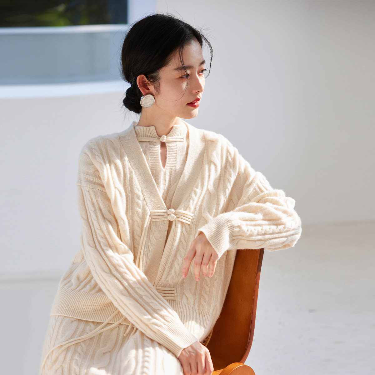思诺芙德纯色国风外套绞花外搭女士羊绒开衫