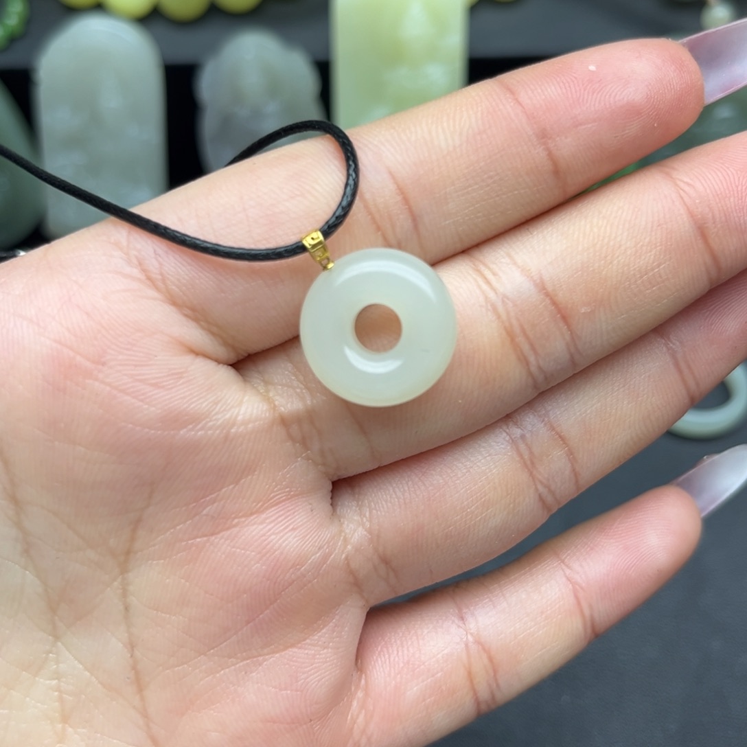 18K金镶嵌和田玉珠宝半成品