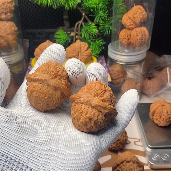 梦***分文玩核桃吊坠南瓜