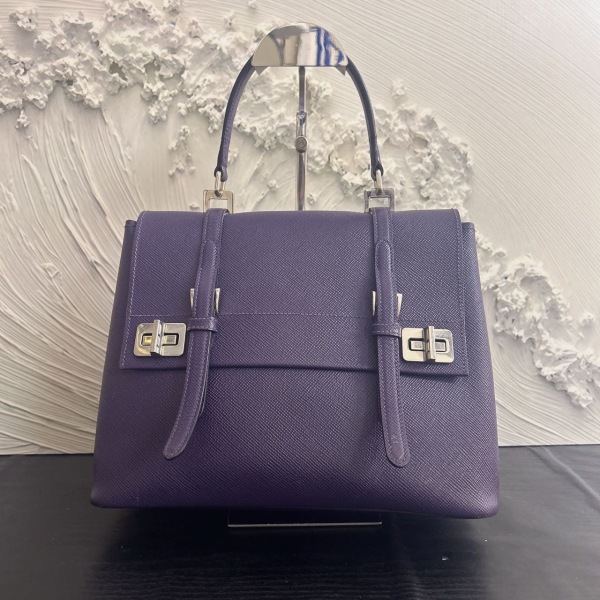 95新/普拉达/市场价28900/包包/250223XZ0020