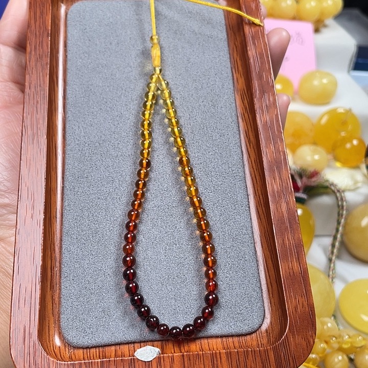 琥珀裸石未镶嵌手机链