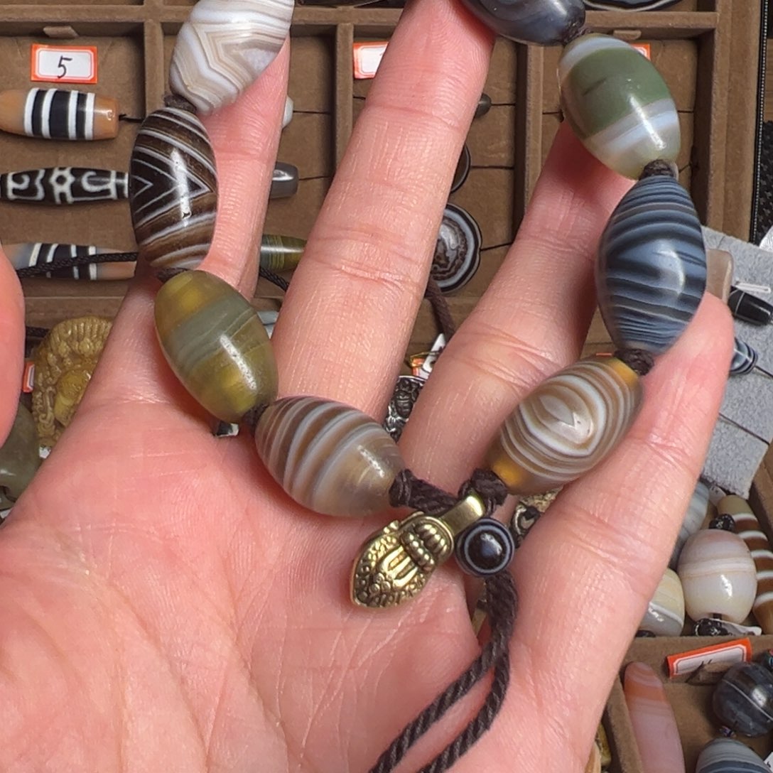 玛瑙/玉髓手串未镶嵌