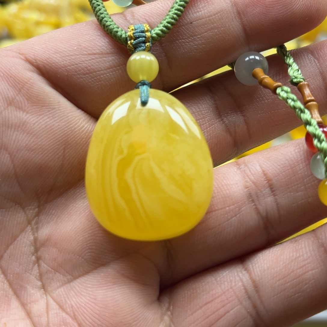 蜜蜡珠宝奇石未镶嵌