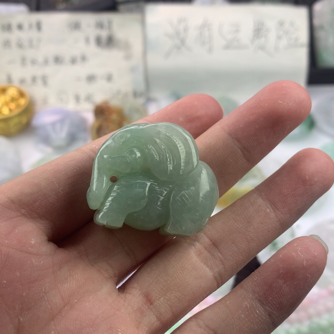 翡翠颈饰未镶嵌一