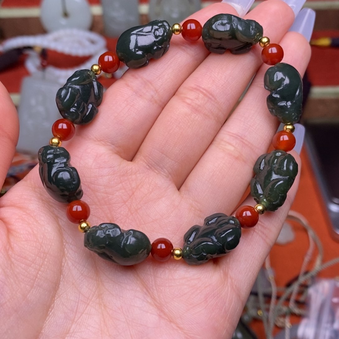 和田玉颈饰未镶嵌