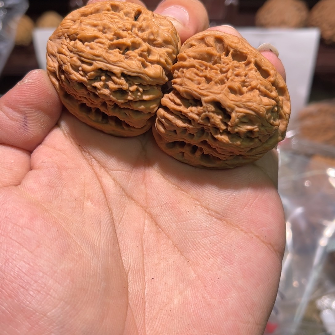 鲨****核桃手串/手链南疆石