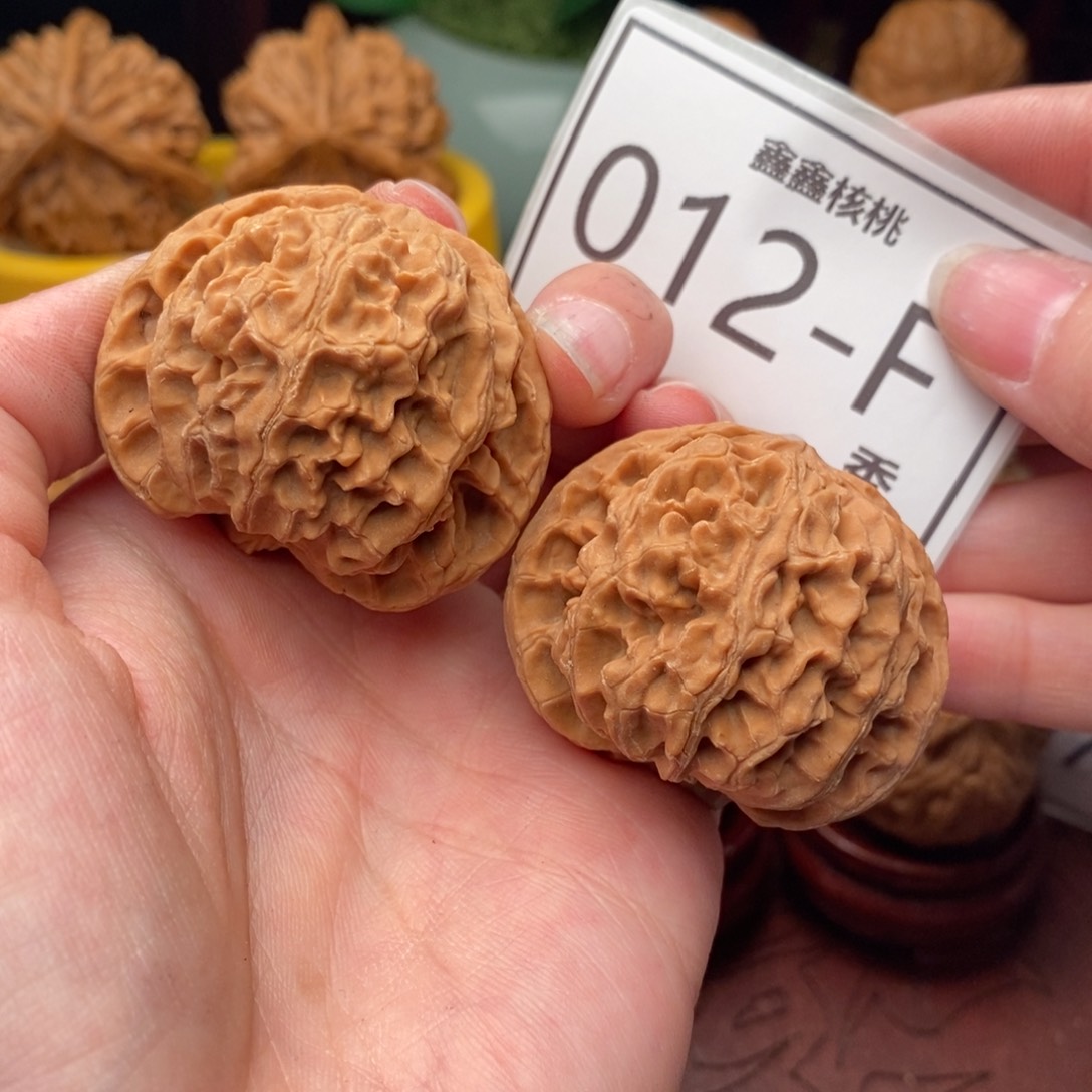 文玩核桃把件苹果园42