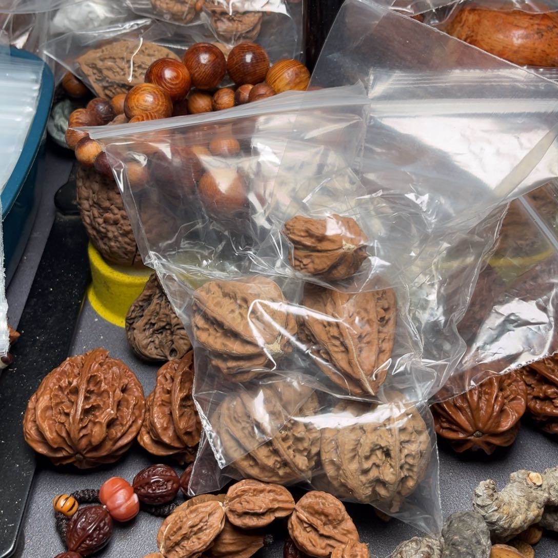 手串文玩核桃瑕疵79