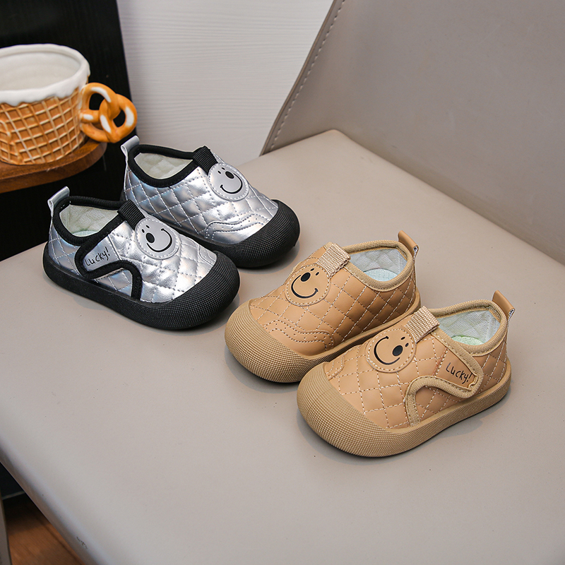 宝宝幼儿园室内鞋秋软底防滑幼童鞋子1-3岁男童帆布鞋5女宝学步鞋