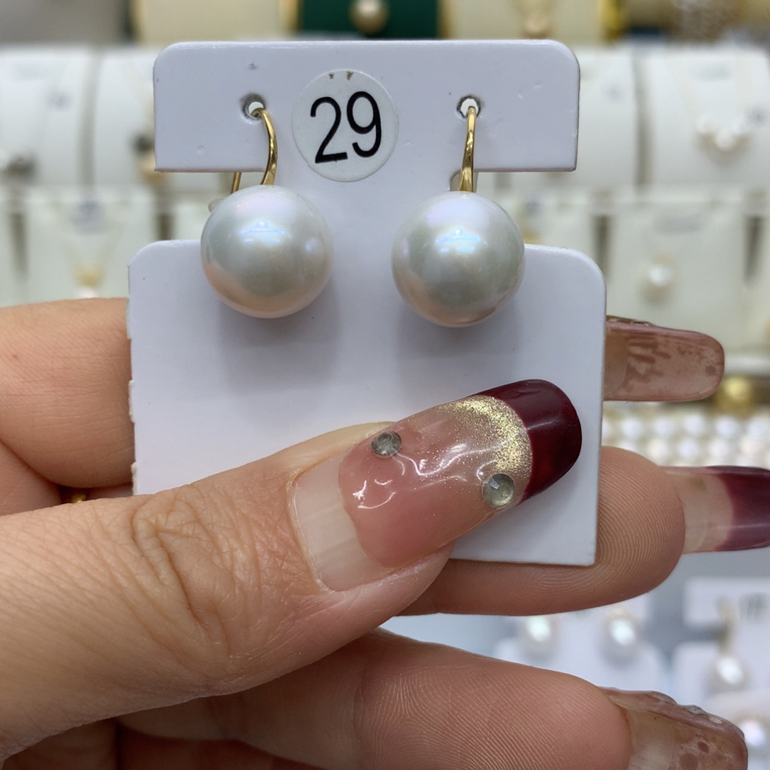 18K金镶嵌淡水珍珠耳饰