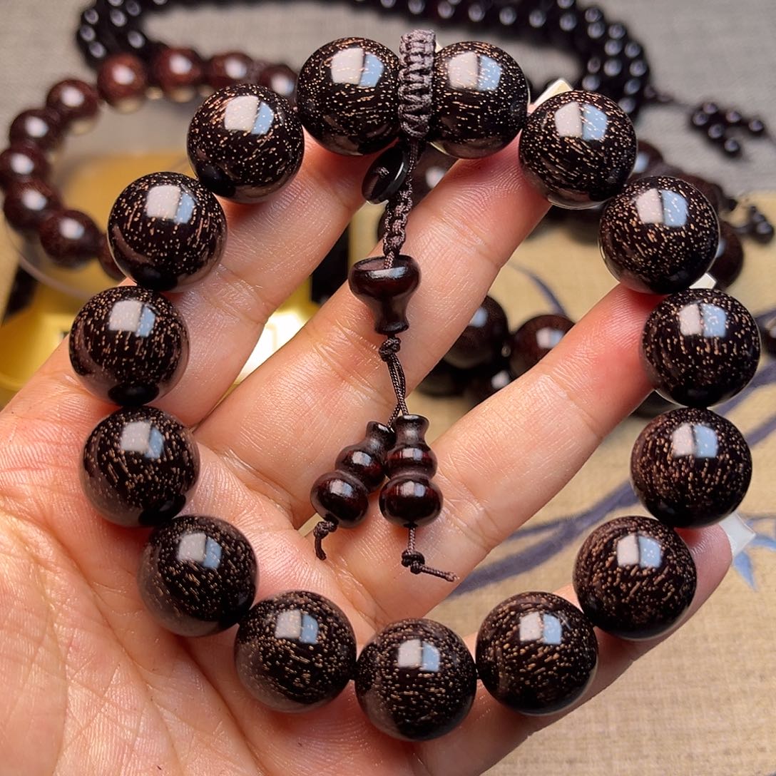 檀香紫檀（小叶紫檀）1.5 15颗爆星