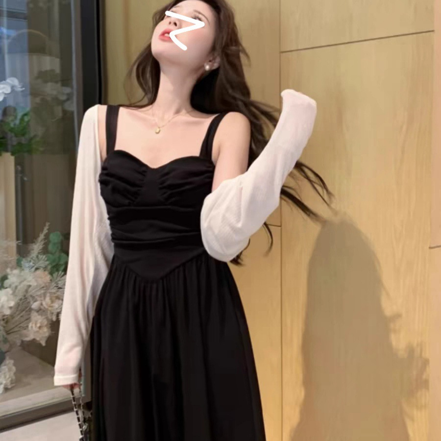 松紧腰法式绝美裙子赫本法式黑色复古褶皱吊带连衣裙气质时尚收腰