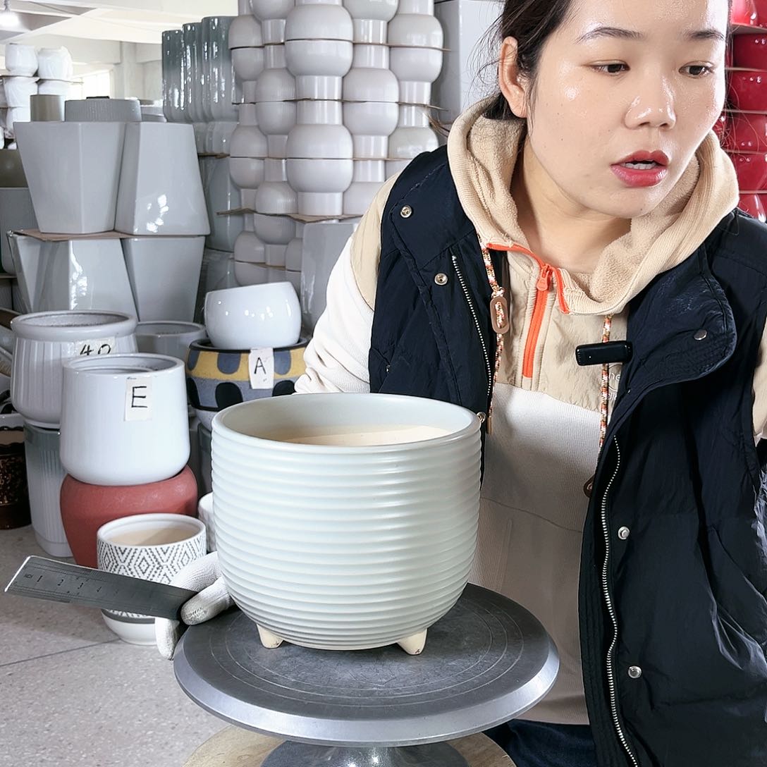 陶瓷伟****园口径21-18。。。