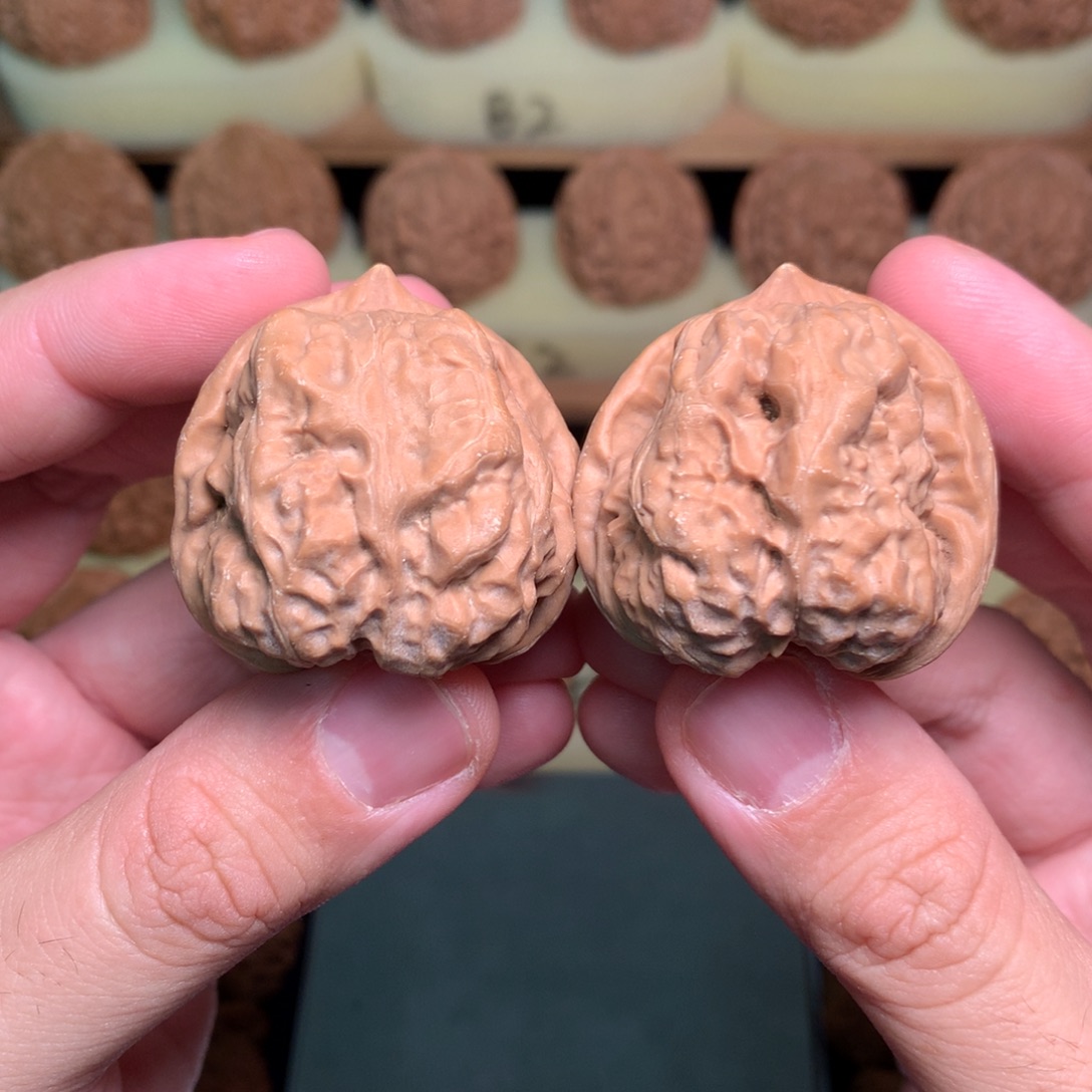 吊坠文玩核桃39边42肚三角蛙全品