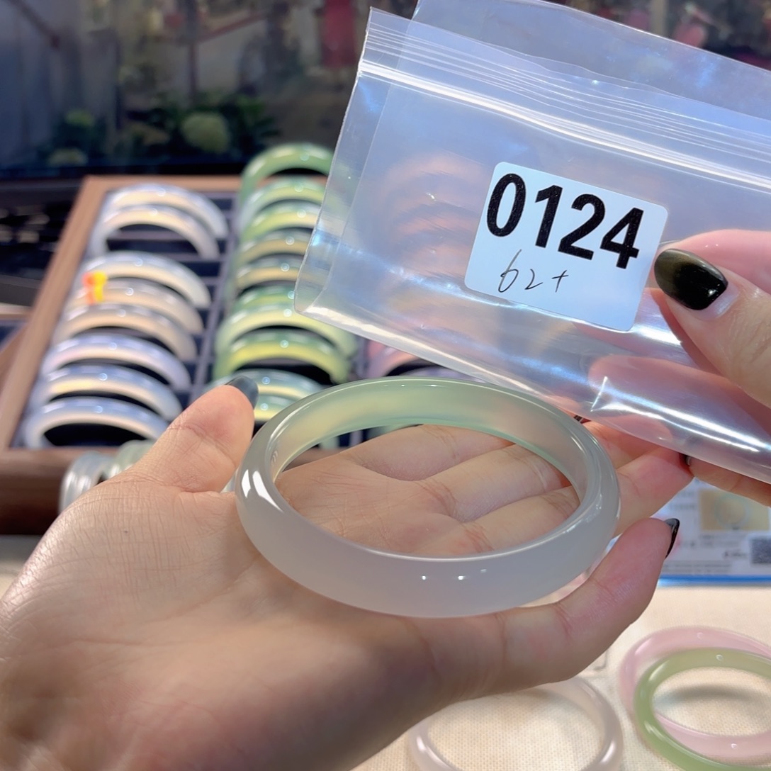 烤***挞玛瑙/玉髓未镶嵌手镯