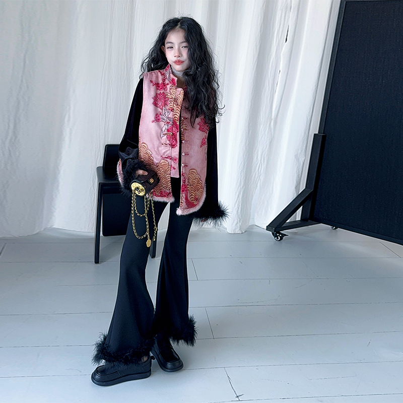 女童2025秋冬款新中式唐装刺绣马甲国风盘扣马夹外搭夹棉坎肩裤子