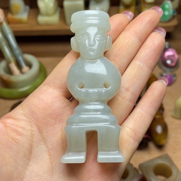 蛇纹石玉未镶嵌颈饰