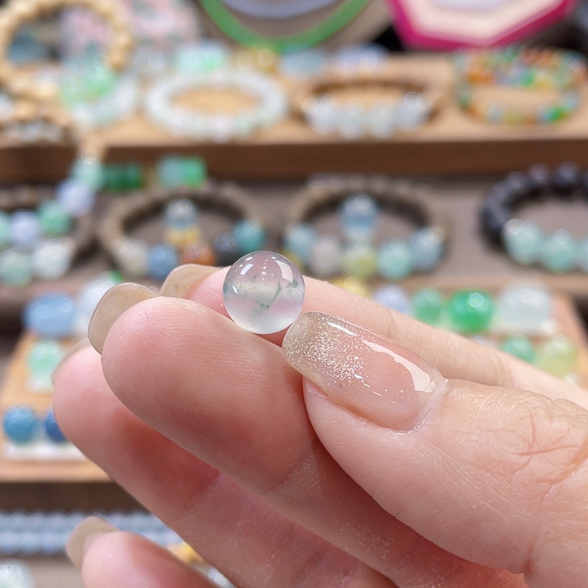 【闪购商品】翡翠颈饰未镶嵌高冰玻飘花