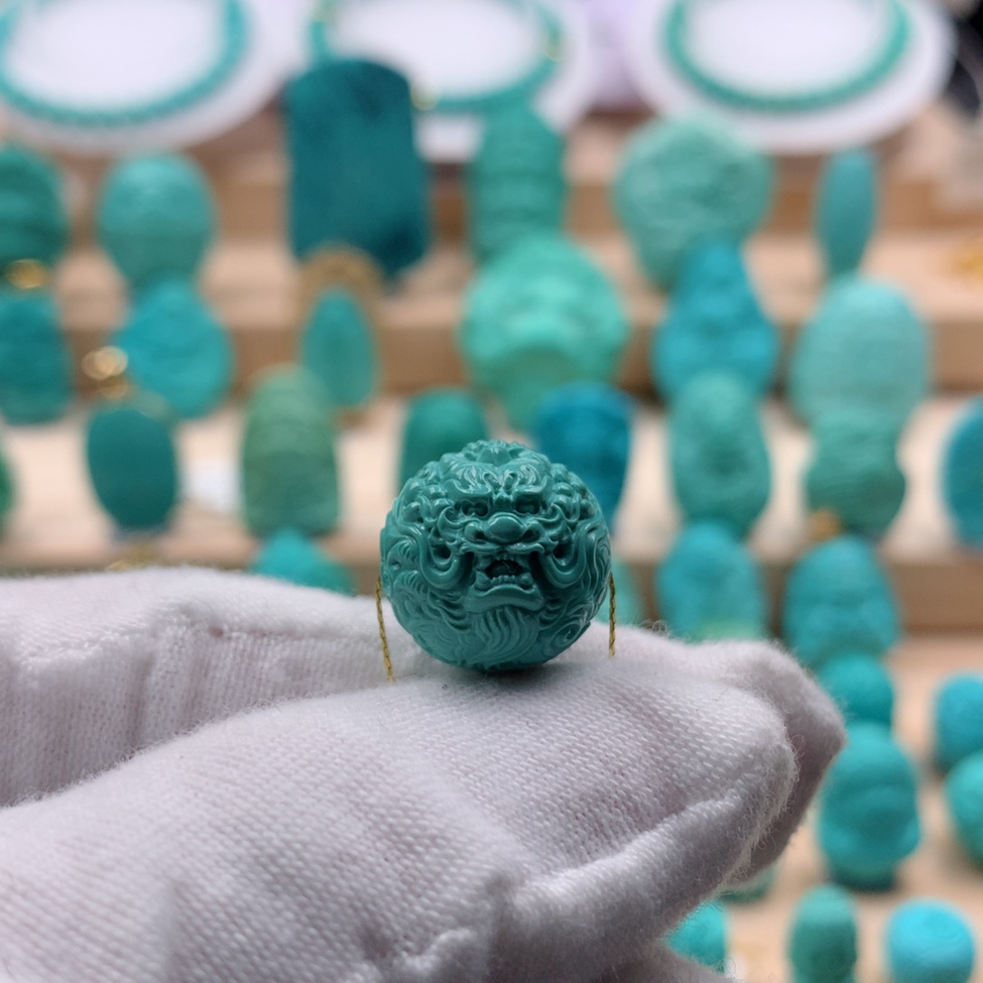 绿松石配饰未镶嵌