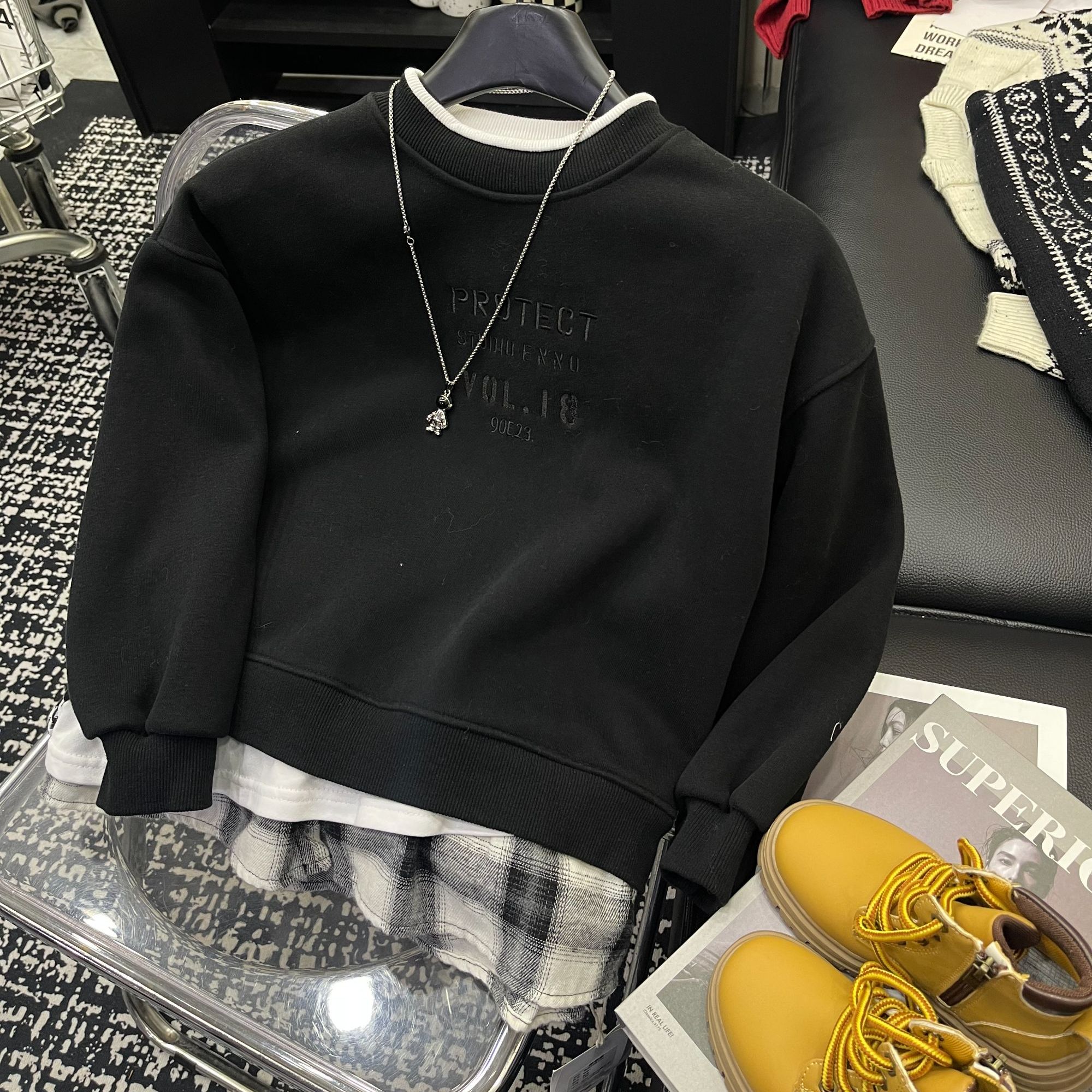 思思家潮童2025年冬款黑色假三件卫衣w61