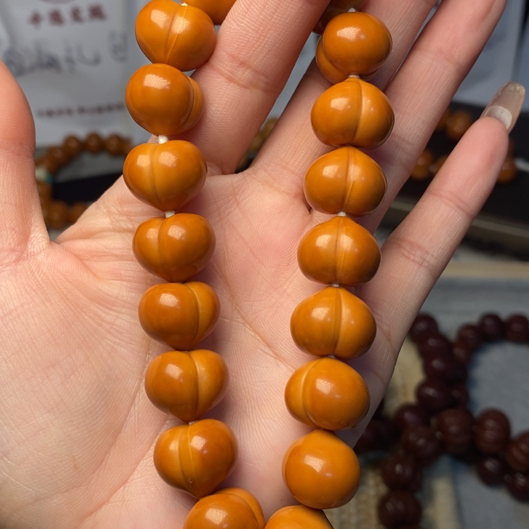 手串猴头核桃高定玻璃底屁桃