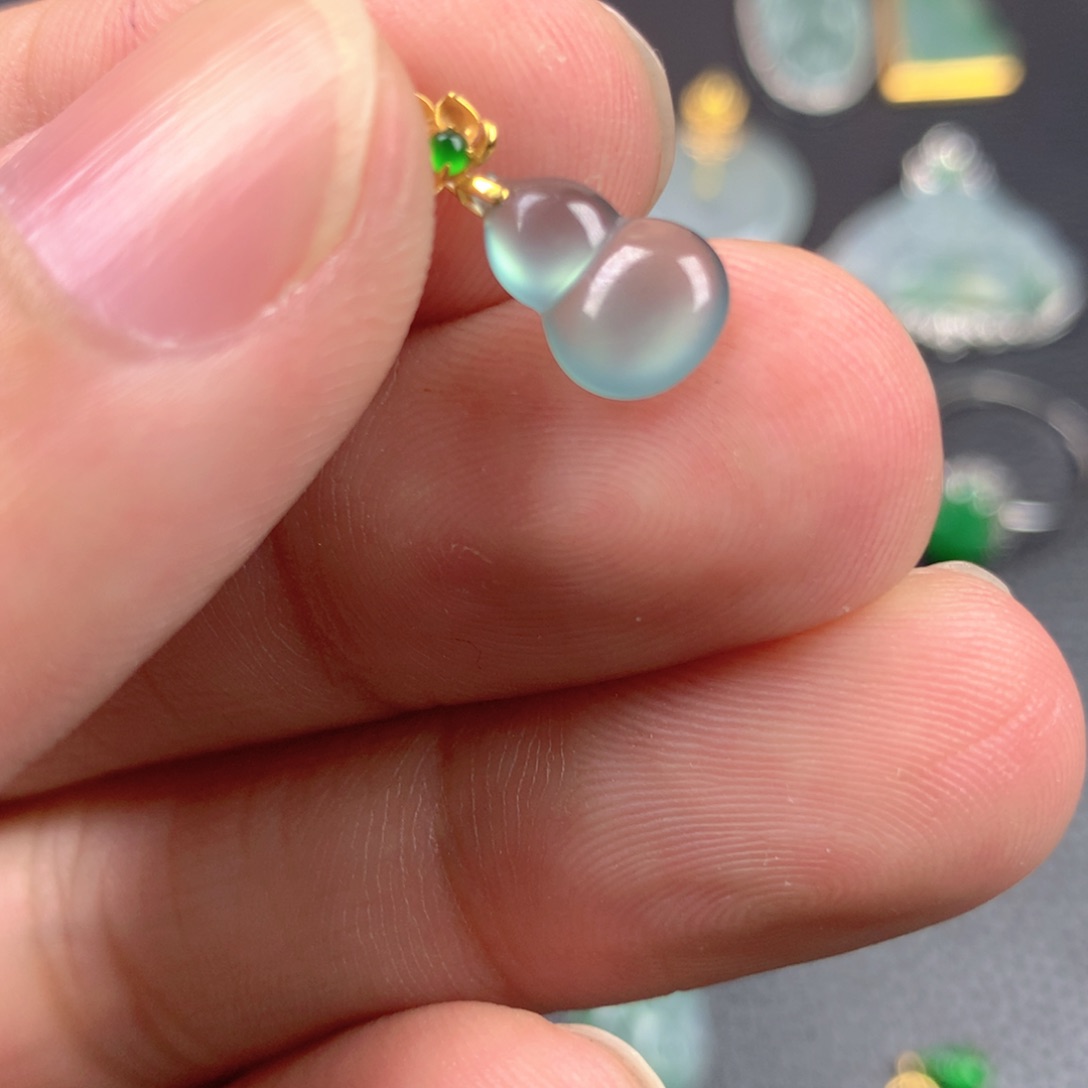 【闪购商品】翡翠18K金镶嵌颈饰翡翠