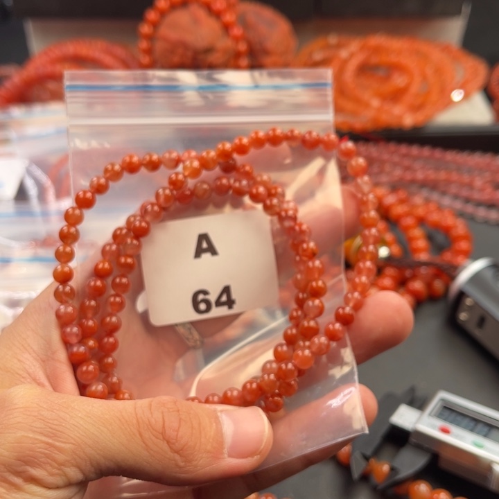 南红玛瑙未镶嵌多样性发货默认微瑕称重5mm