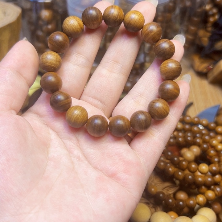 檀香木其他老山檀香1.2沉水全品