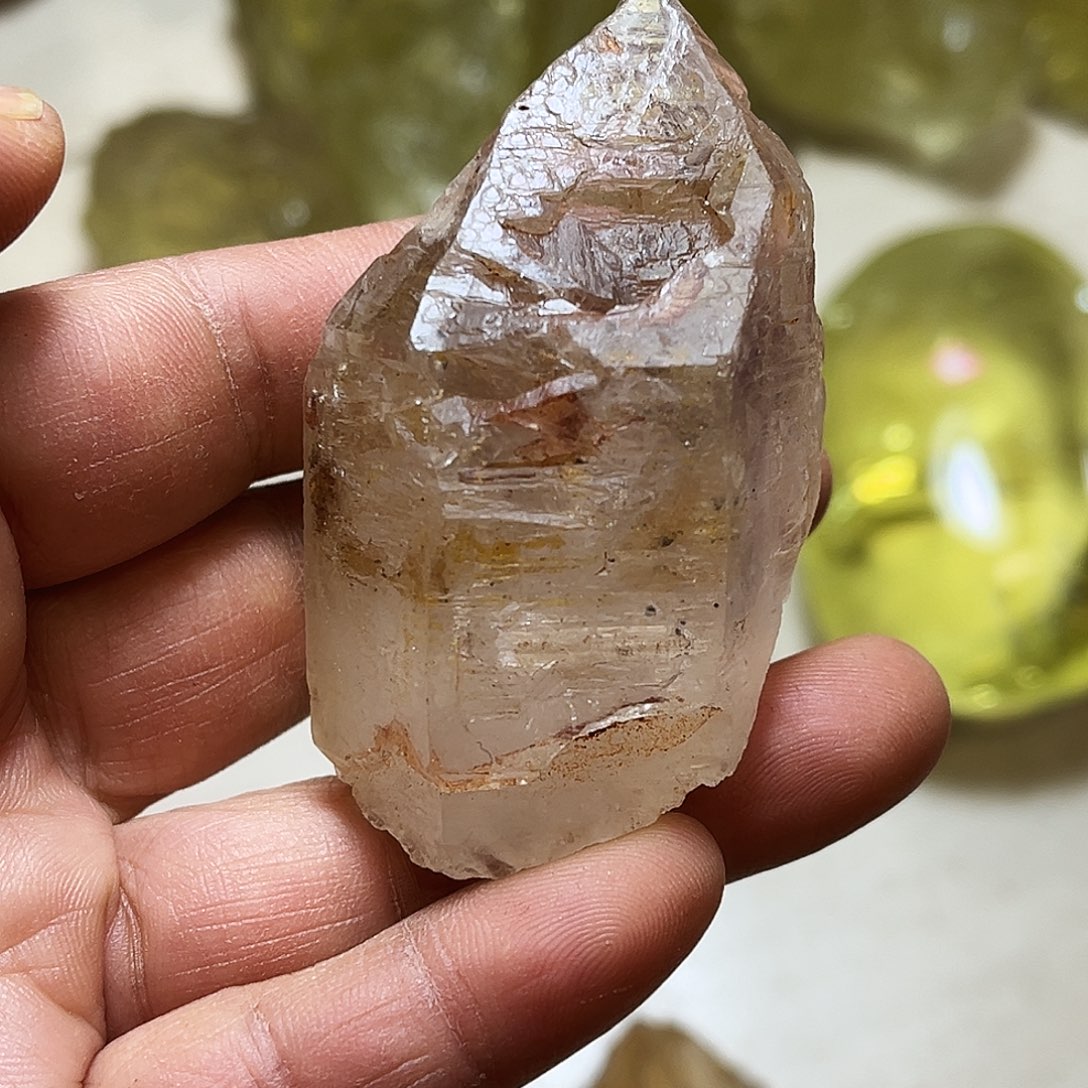 芥***子水晶未镶嵌珠宝半成品