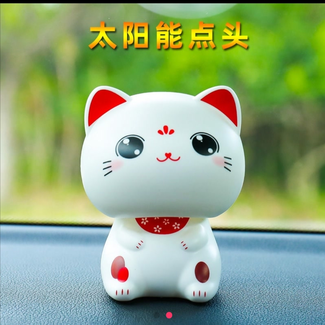 【九日DIY】太阳能可爱大头猫车载点头摆件迷你版中控台网红爆款