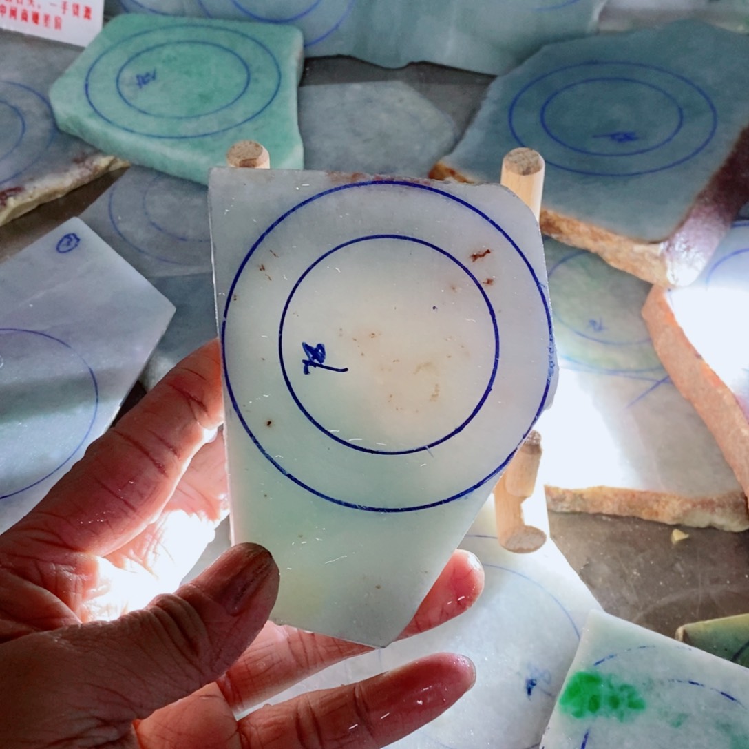 未镶嵌手镯定制翡翠