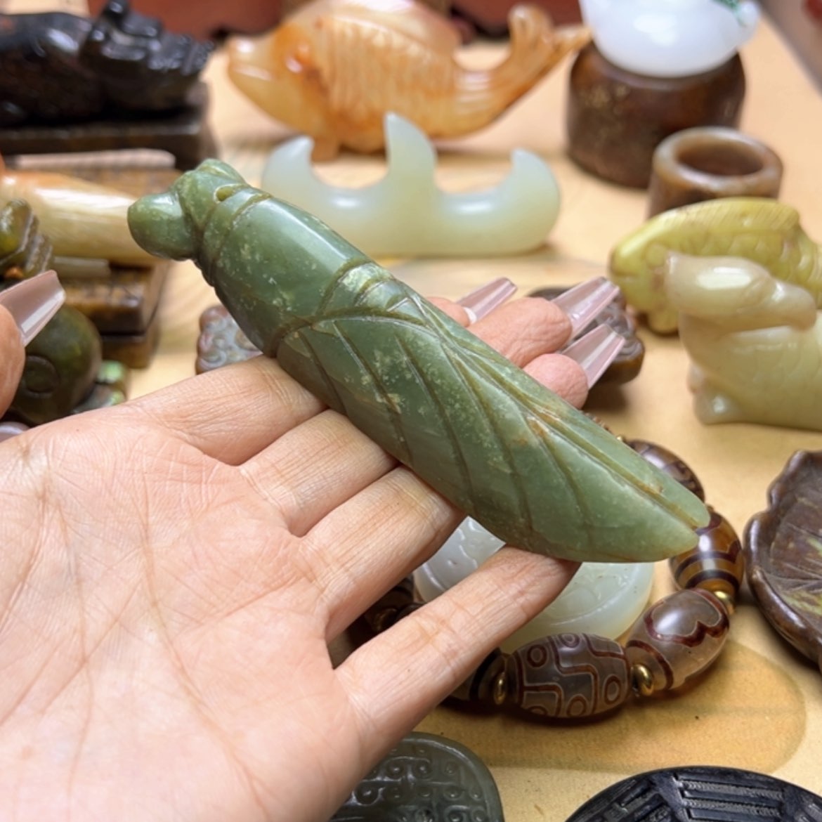 【闪购商品】蛇纹石玉颈饰未镶嵌