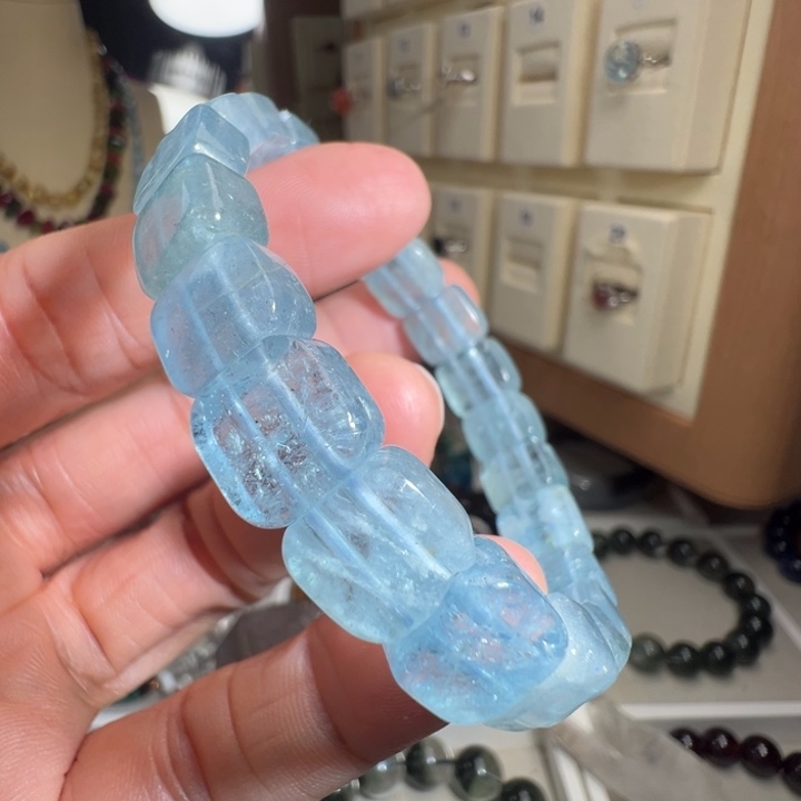 C***.海蓝宝石手链未镶嵌天然海蓝宝石