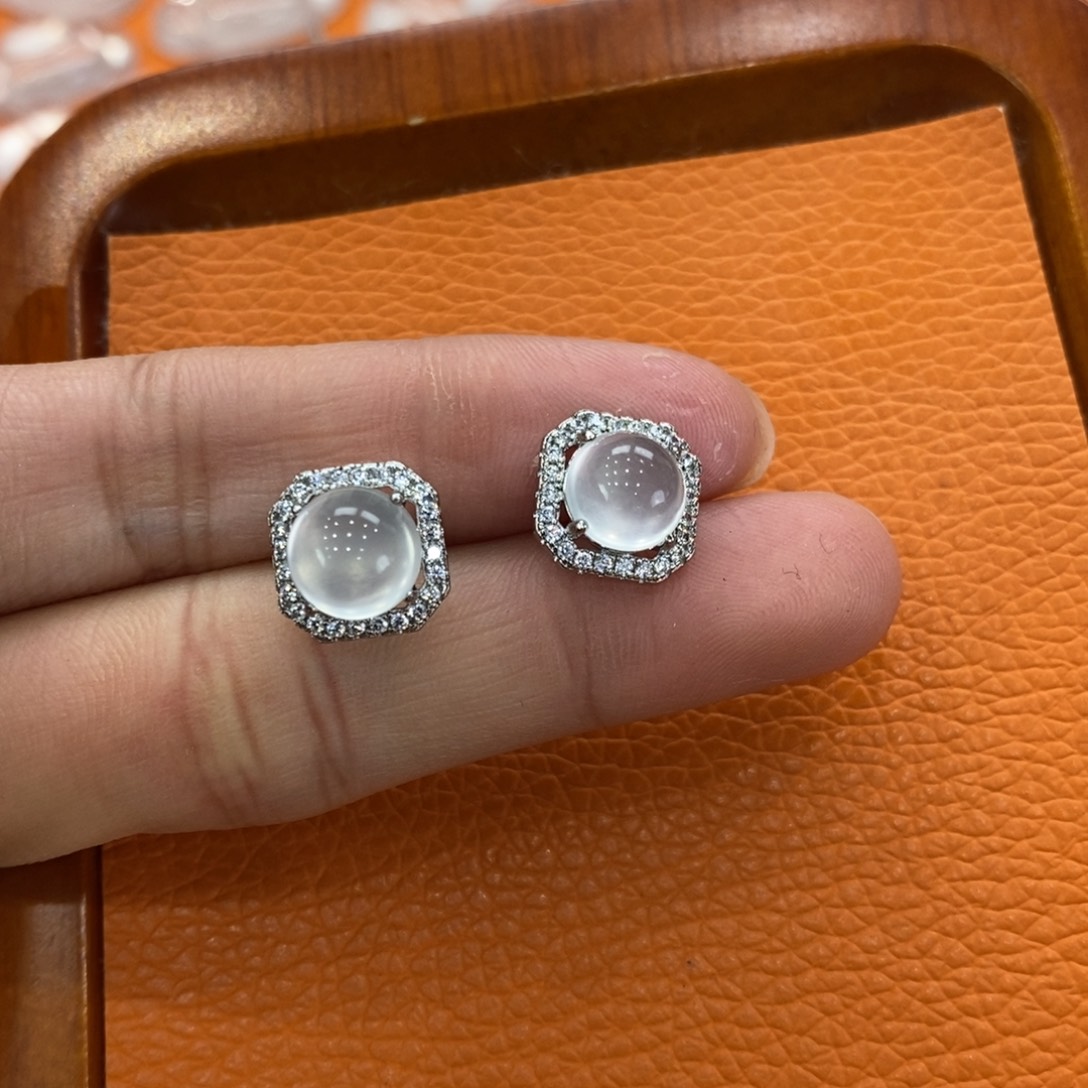 石英质玉吊坠(赠链)合金