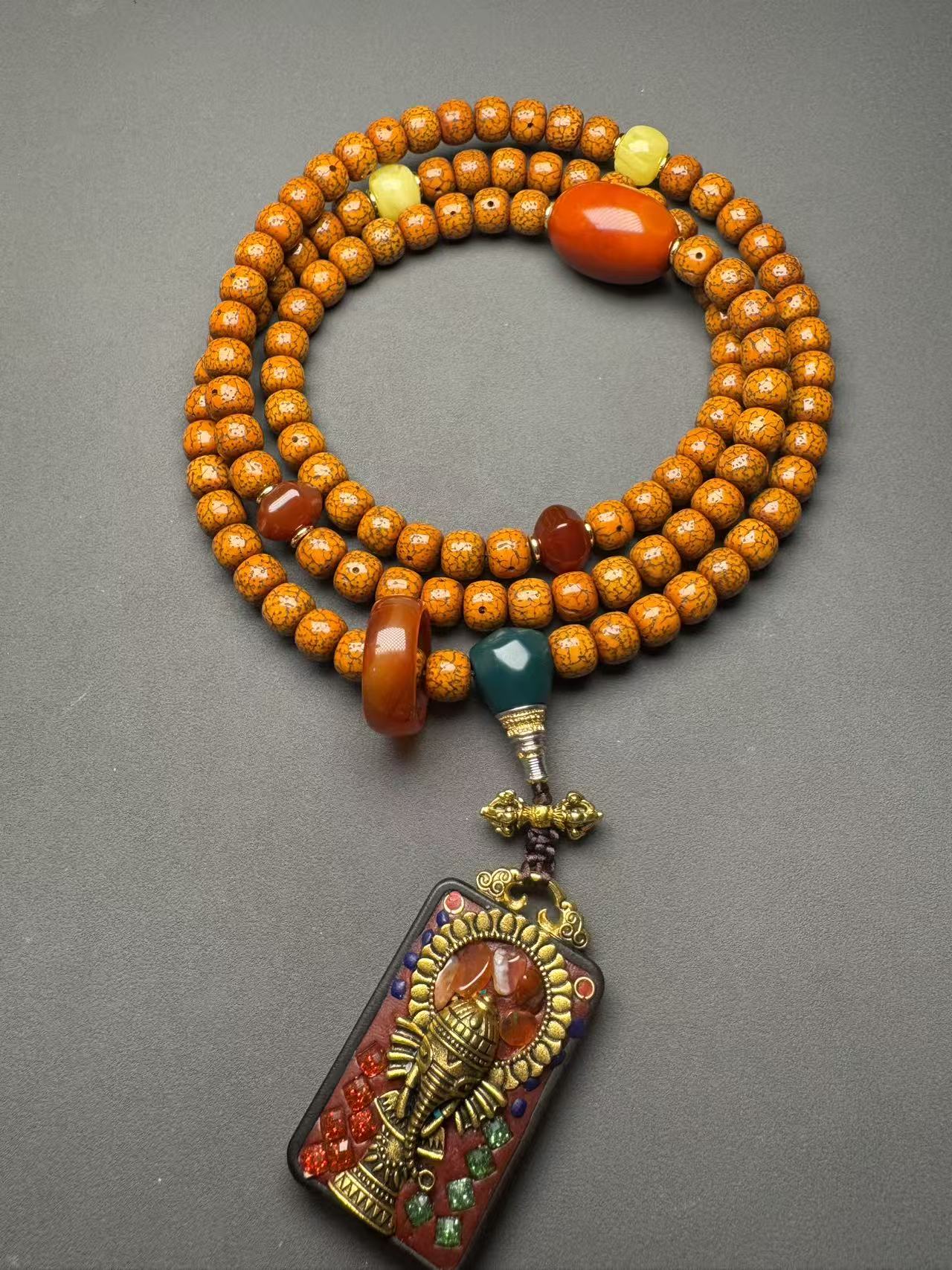 开片桶珠老星月脖挂